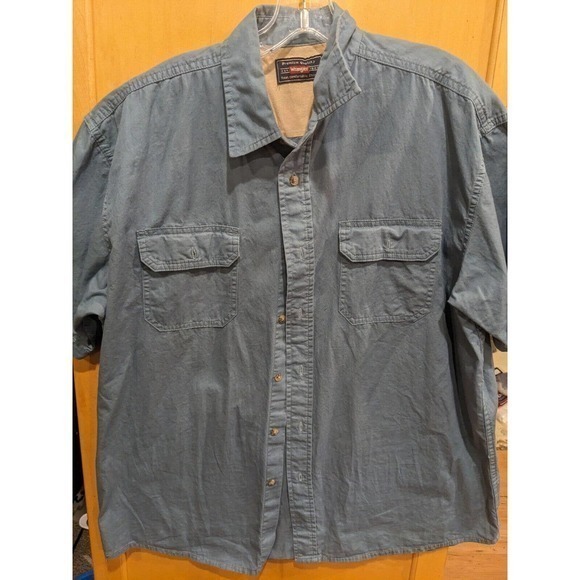 Wrangler Tops - Wrangler button down Large Country Work Short Sleeve blue 100% cotton‎
